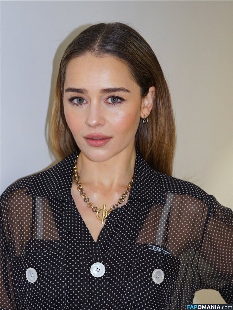 Emilia Clarke / clarkeyxo / emilia_clarke / emiliaclarke Desnudo OnlyFans  Foto filtrada #894