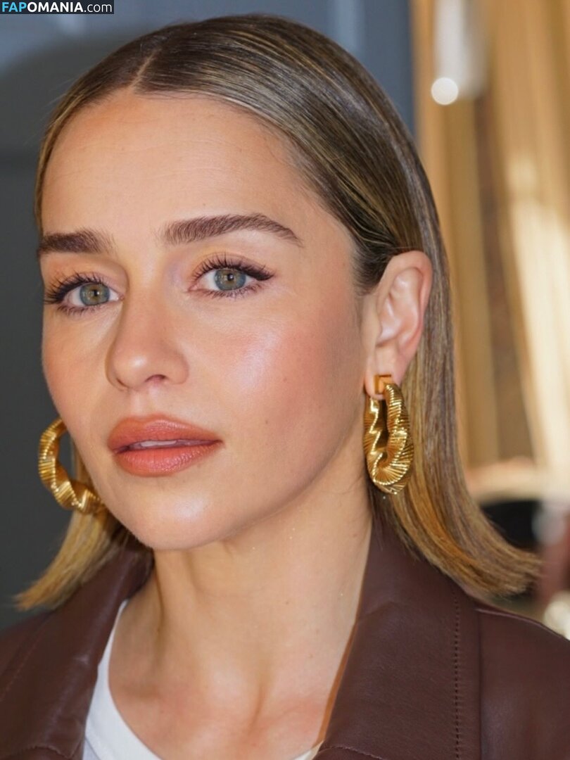 Emilia Clarke / clarkeyxo / emilia_clarke / emiliaclarke / emiliaclarkecentral / https: Desnudo OnlyFans  Foto filtrada #925
