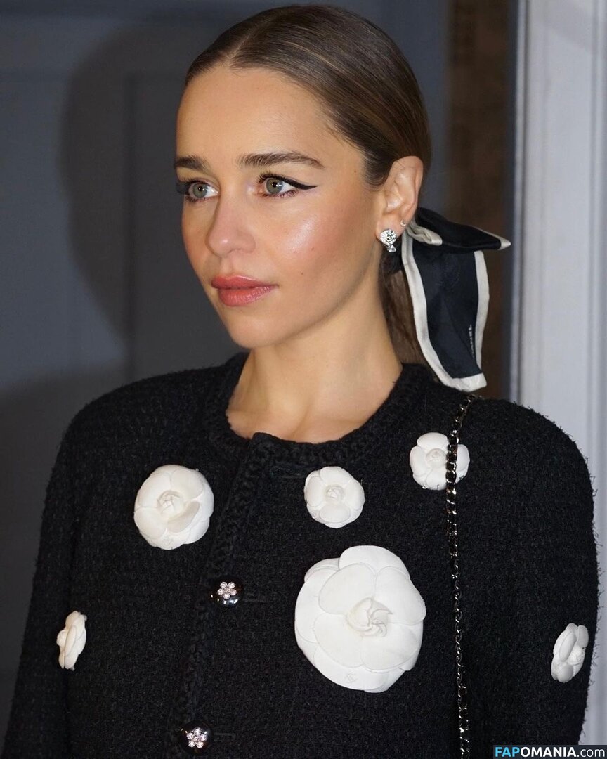 Emilia Clarke / clarkeyxo / emilia_clarke / emiliaclarke / emiliaclarkecentral / https: Desnudo OnlyFans  Foto filtrada #930