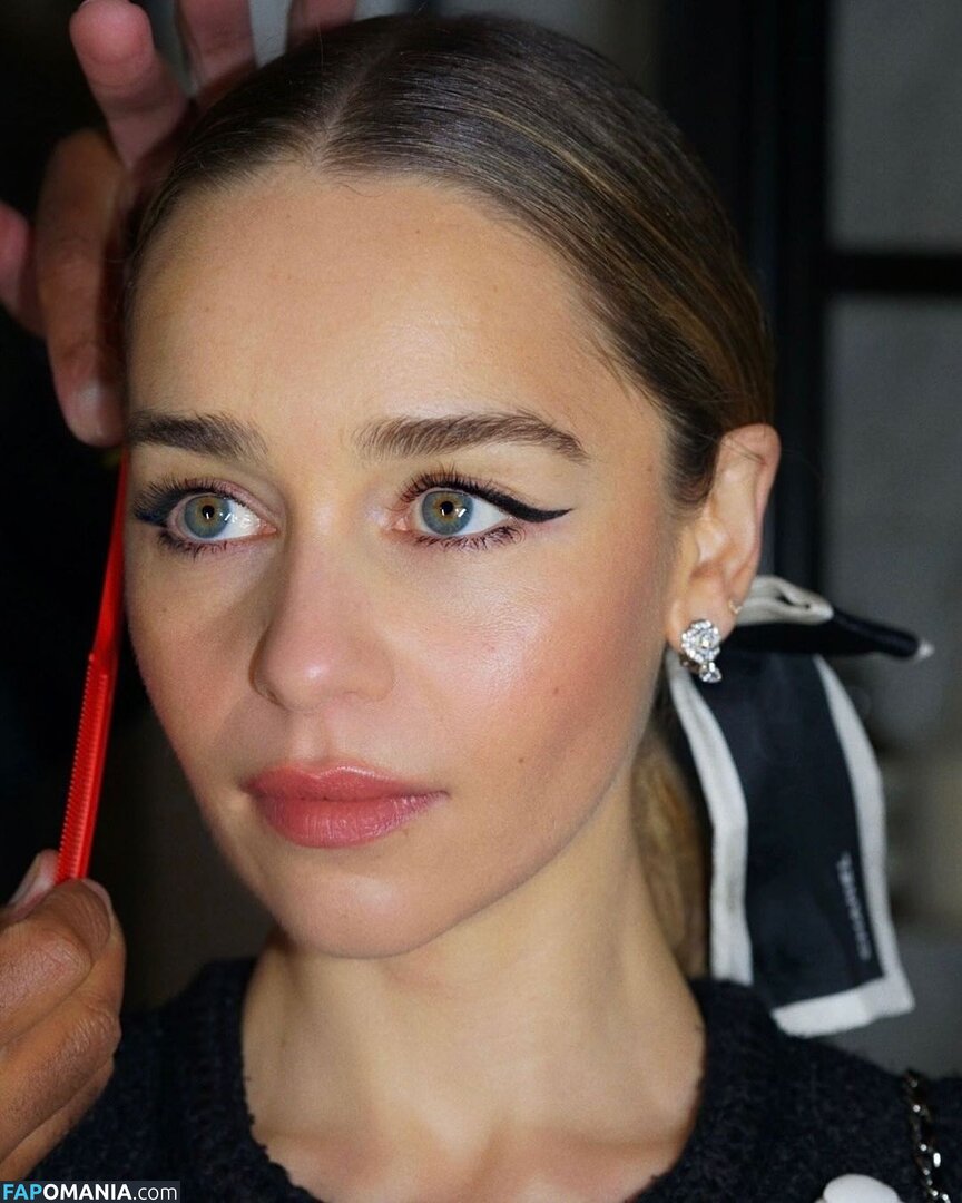 Emilia Clarke / clarkeyxo / emilia_clarke / emiliaclarke / emiliaclarkecentral / https: Desnudo OnlyFans  Foto filtrada #933