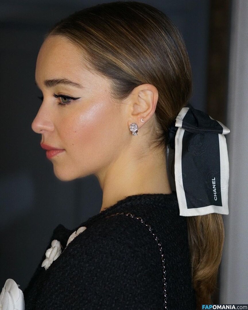 Emilia Clarke / clarkeyxo / emilia_clarke / emiliaclarke / emiliaclarkecentral / https: Desnudo OnlyFans  Foto filtrada #934