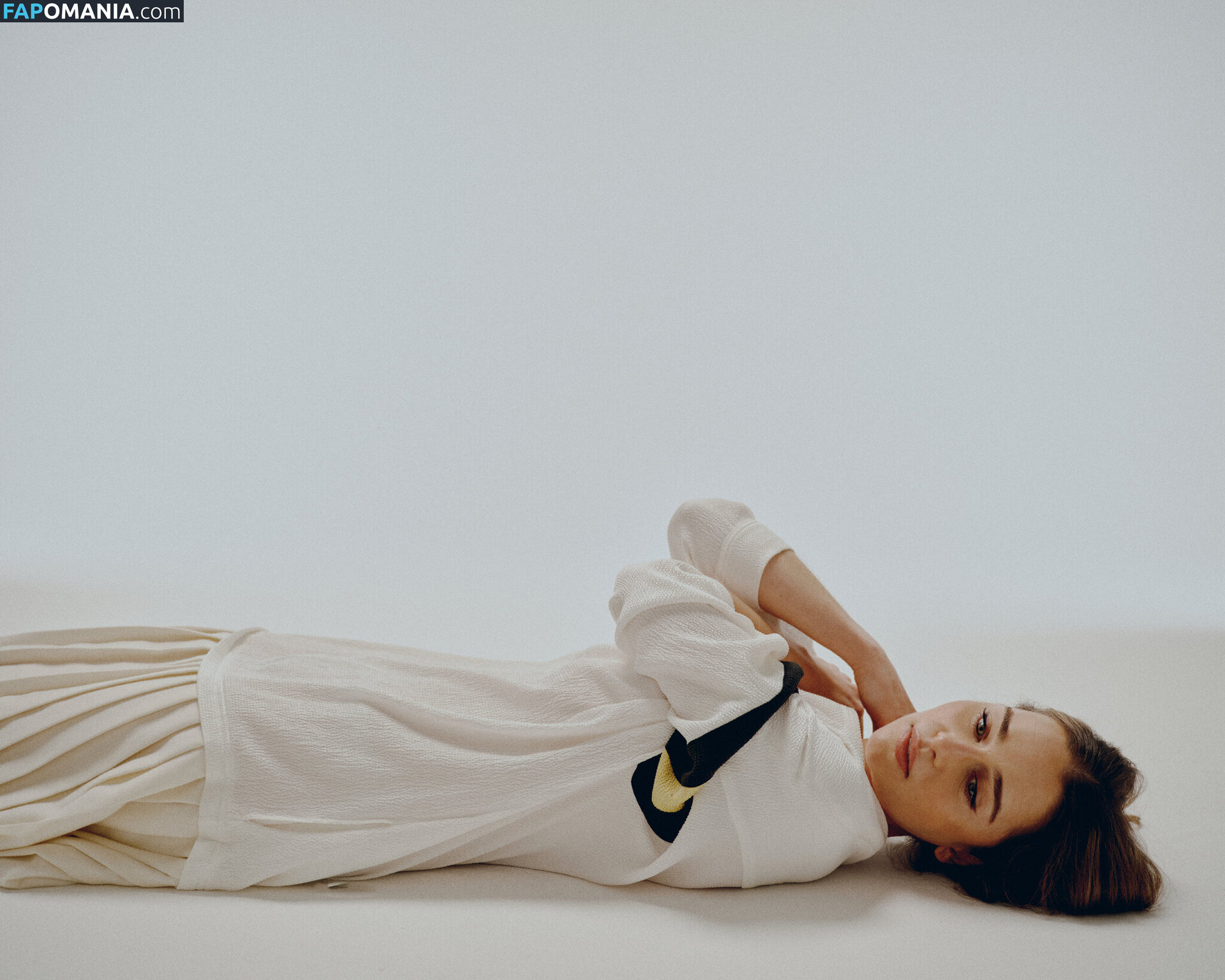 Emilia Clarke / clarkeyxo / emilia_clarke / emiliaclarke / emiliaclarkecentral / https: Desnudo OnlyFans  Foto filtrada #943