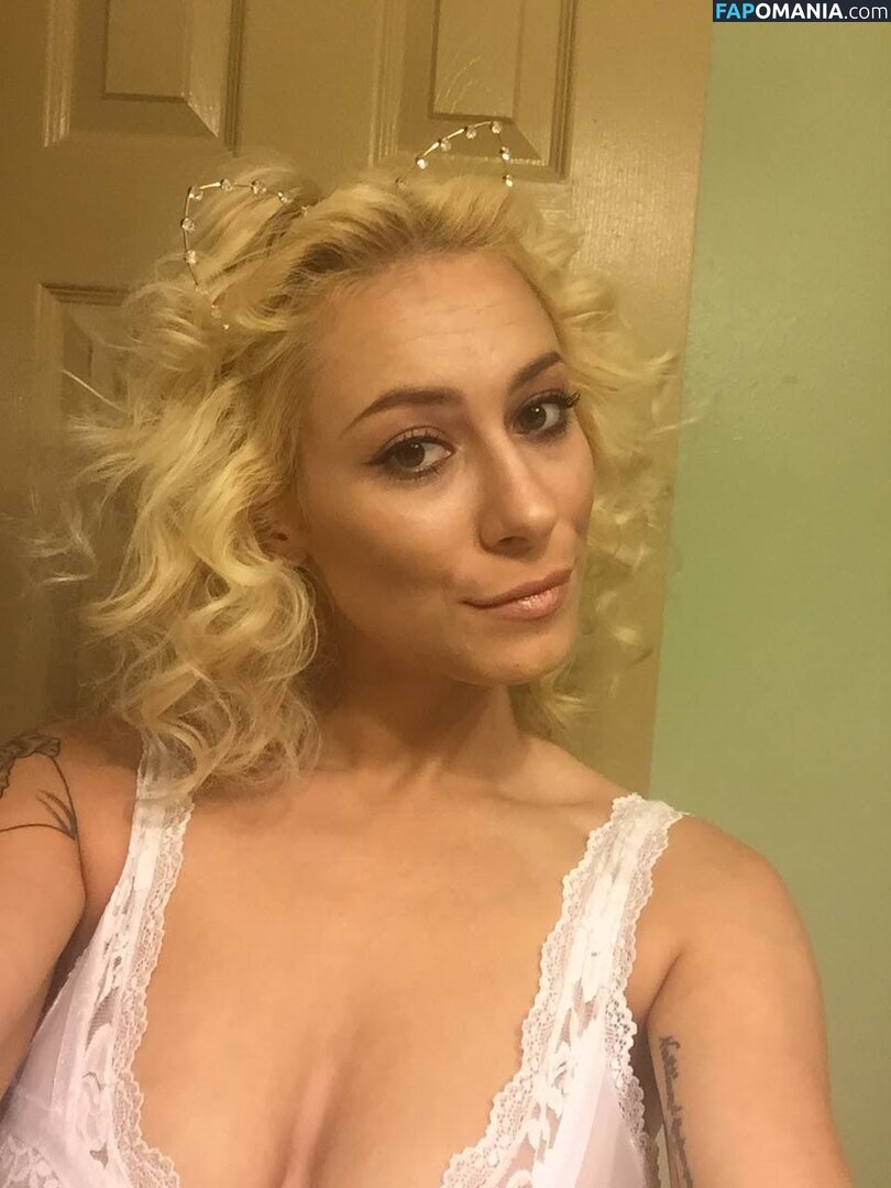 Emilia Moreland / Emily Moreland / Emmy Monroe / LadyLoveRival / LadyRival / LadyyRival / hypnotichealingby_emilia Desnudo OnlyFans  Foto filtrada #5
