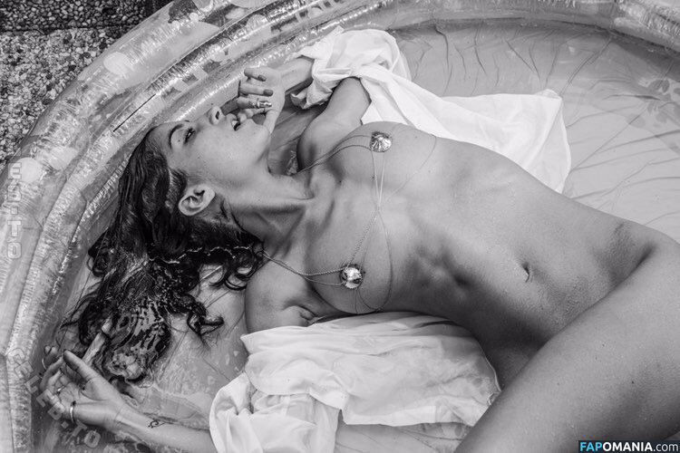 Emilie Payet / emilie_payet_artist / emiliepayet / emiliepayetmannequin Desnudo OnlyFans  Foto filtrada #44