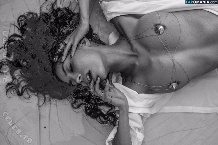 Emilie Payet / emilie_payet_artist / emiliepayet / emiliepayetmannequin Desnudo OnlyFans  Foto filtrada #60
