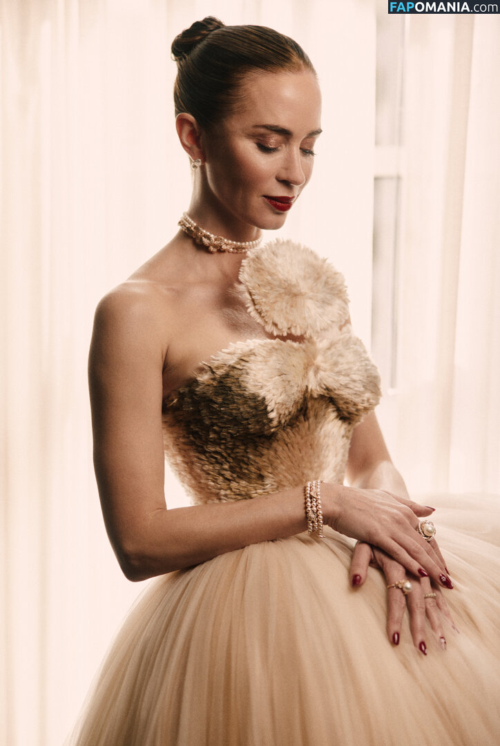 Emily Blunt / _emily_blunt_ / twogirlsoneblunt Desnudo OnlyFans  Foto filtrada #459
