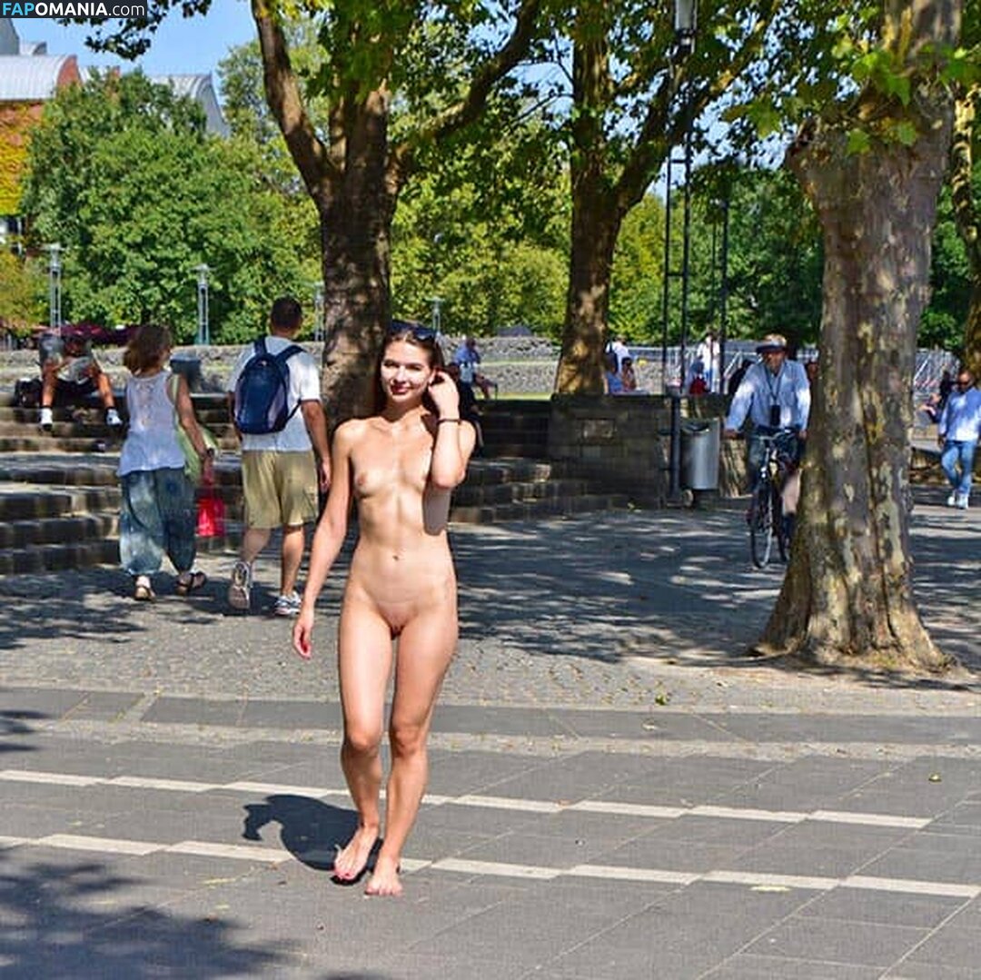 Emily Moon Desnudo OnlyFans  Foto filtrada #3