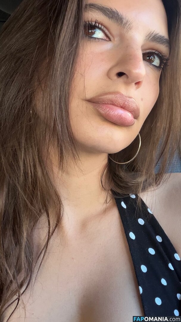 Emily Ratajkowski / Officialemilyratajkowski / emrata / https: Desnudo OnlyFans  Foto filtrada #14