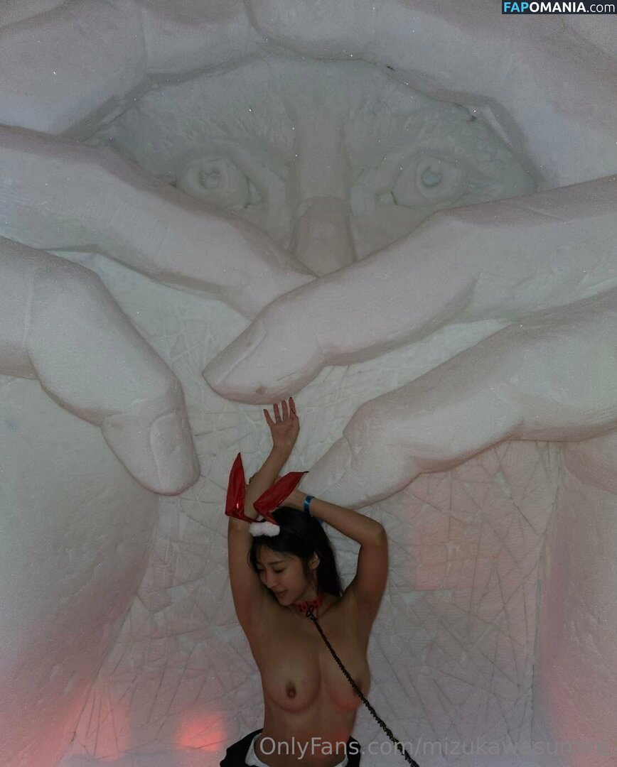 Emiri Momata / emirimomota / mizukawasumire Desnudo OnlyFans  Foto filtrada #17