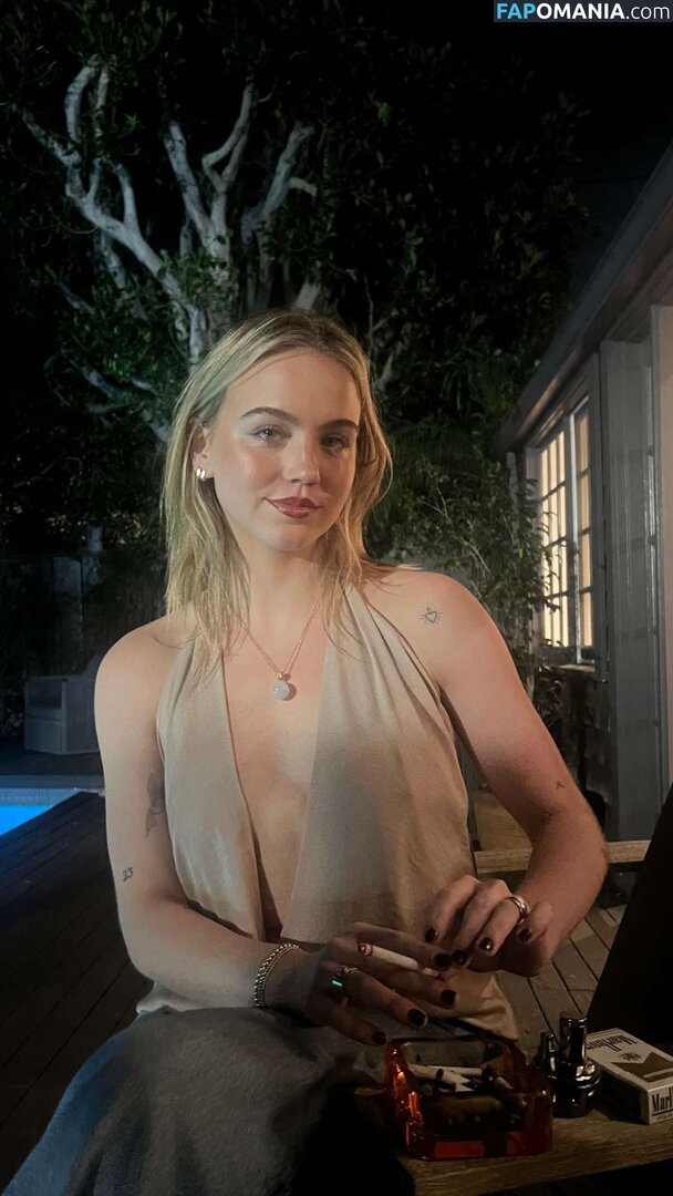 Emma Brooks / emmabrooks / nalabrooks Desnudo OnlyFans  Foto filtrada #1725