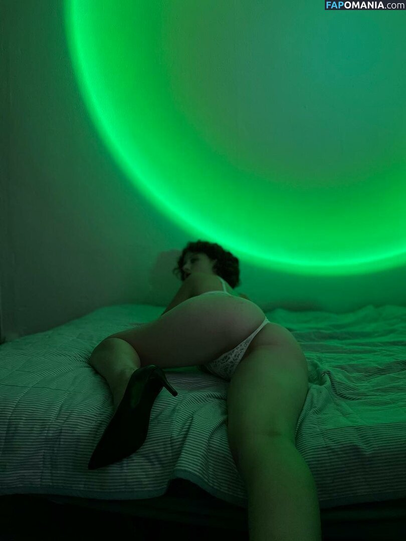 Emma_calypso / emma_calypsoo / emmacalypsoo / emmaclps Desnudo OnlyFans  Foto filtrada #8