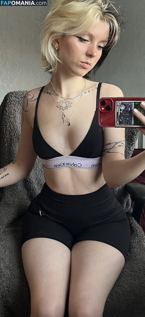 Emzeeni / cw / https: Desnudo OnlyFans  Foto filtrada #1