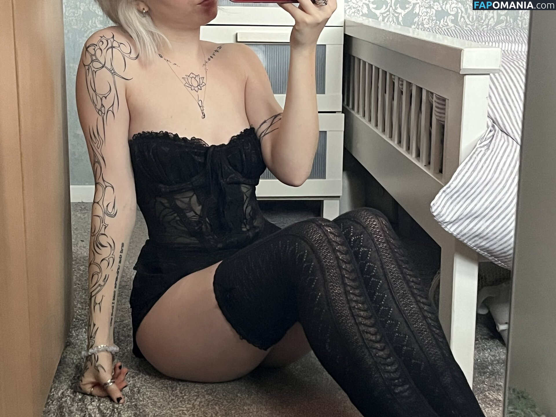 Emzeeni / cw / https: Desnudo OnlyFans  Foto filtrada #5