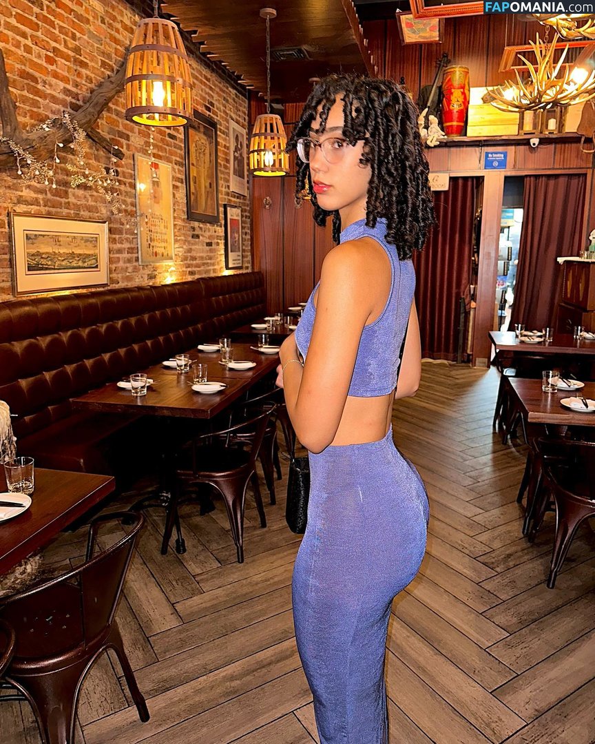 eliana / ewmxt / lalayravo / woahnatty Desnudo OnlyFans  Foto filtrada #6