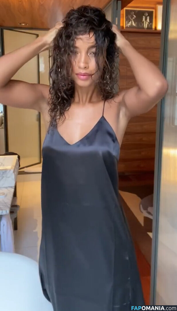 Flora Coquerel / floracoquerel Desnudo OnlyFans  Foto filtrada #19