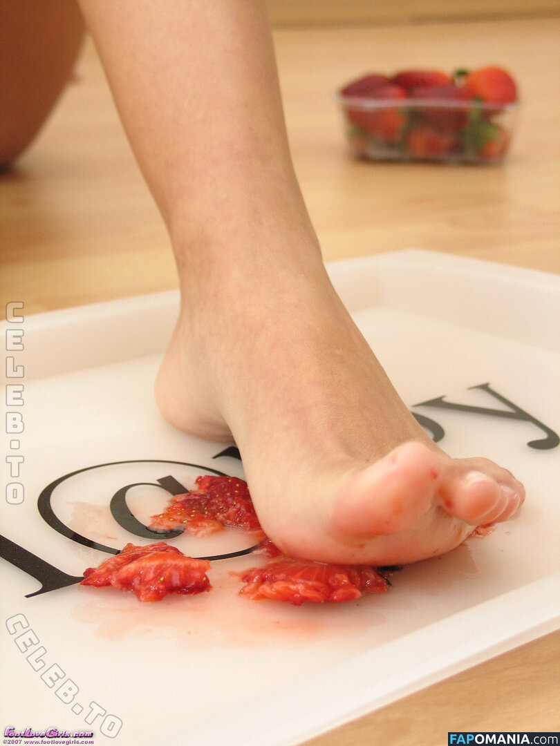 Footlovegirls Desnudo OnlyFans  Foto filtrada #38