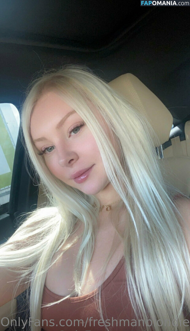 freshmanblondie18 / sheblondie_ Desnudo OnlyFans  Foto filtrada #25