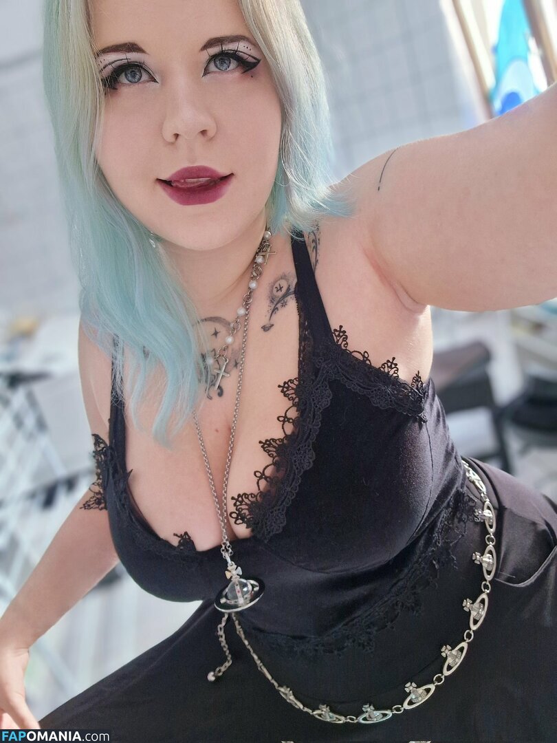 FylyArtworksAndCosplays / Fyly_cosplays Desnudo OnlyFans  Foto filtrada #56