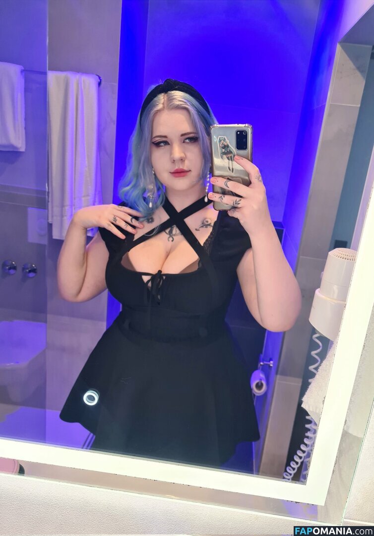 FylyArtworksAndCosplays / Fyly_cosplays Desnudo OnlyFans  Foto filtrada #107