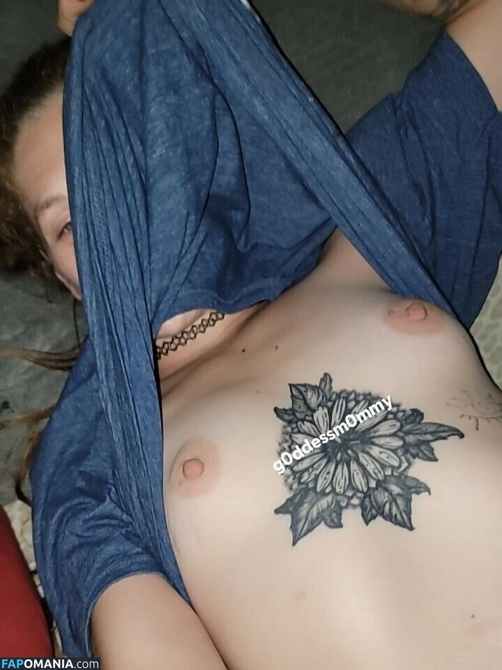 g0ddessm0mmy / imperfect_creativity_ / mommy__mandy Desnudo OnlyFans  Foto filtrada #15
