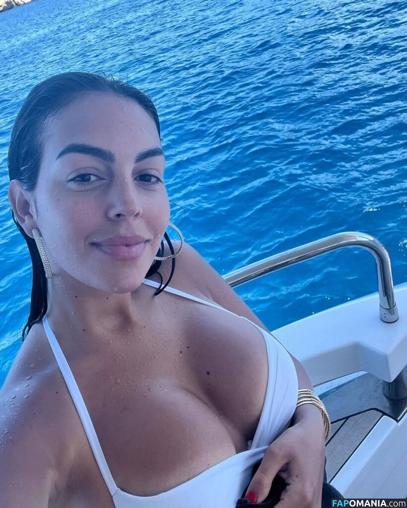 Georgina Rodriguez / georginagio Desnudo OnlyFans  Foto filtrada #7