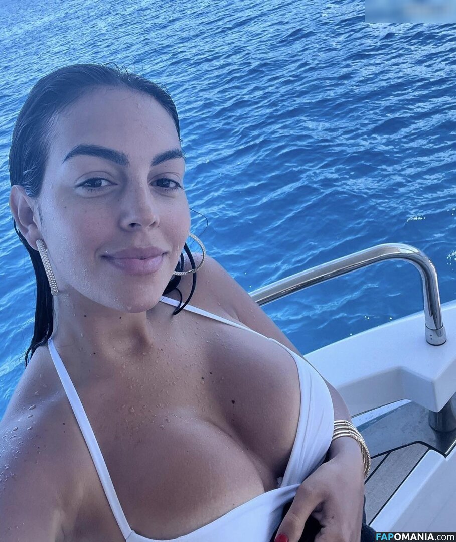 Georgina Rodriguez / georginagio Desnudo OnlyFans  Foto filtrada #78