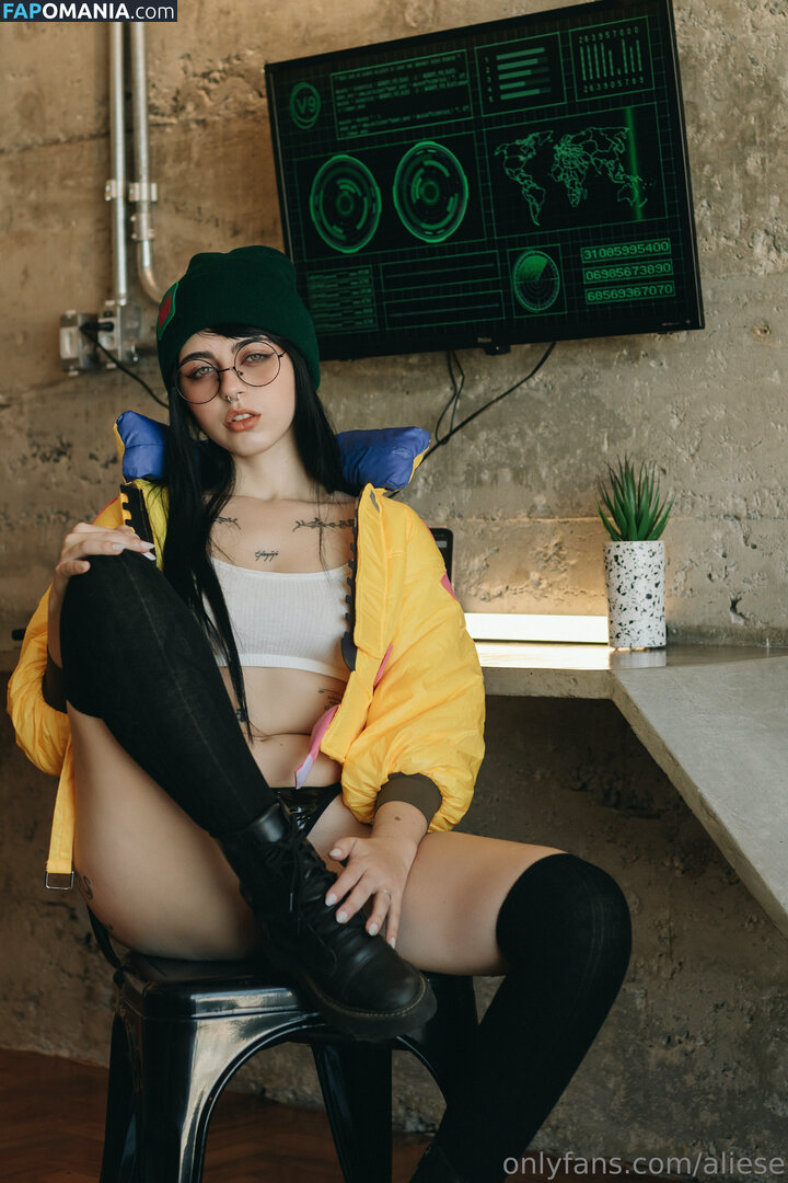 Girls In Combat And Platform Boots Desnudo OnlyFans  Foto filtrada #39
