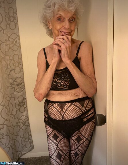 Grandma Linda Lindahope1939 Lucy-cutest / grandma_lindaaa / lindahope1939 Desnudo OnlyFans  Foto filtrada #5