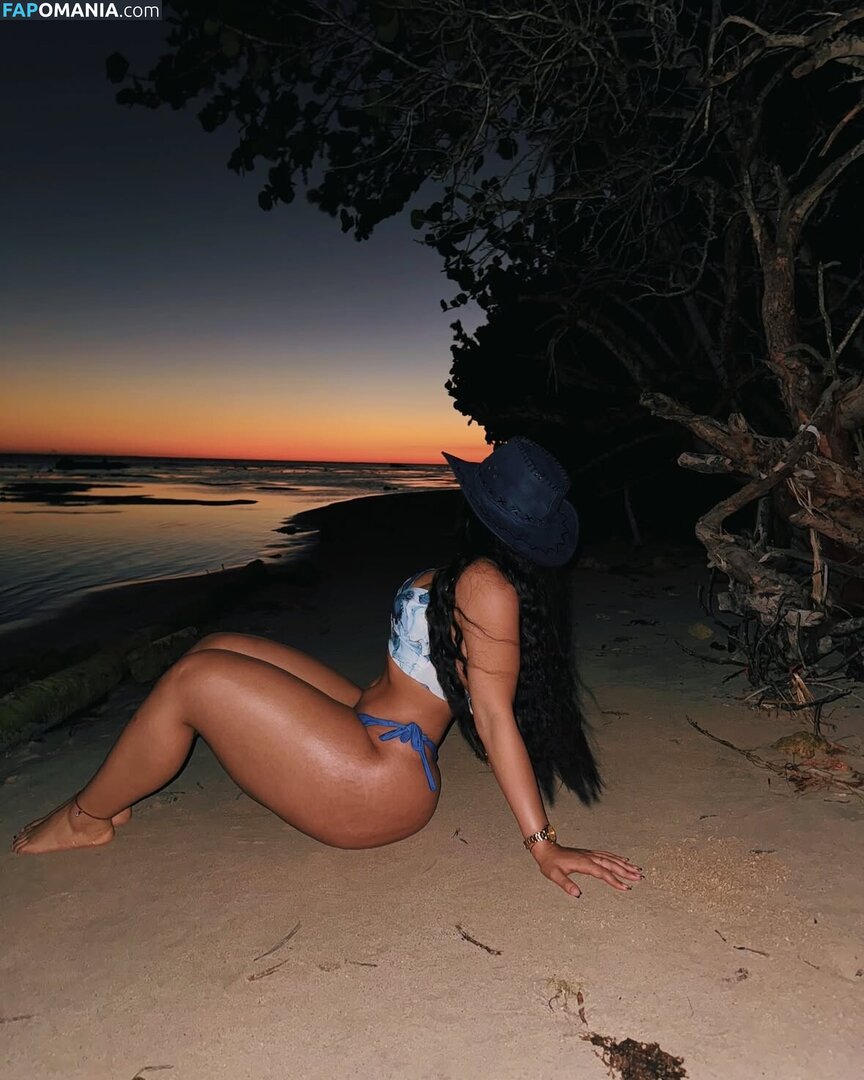 Genesis vargas / Gvargas_20 Desnudo OnlyFans  Foto filtrada #14