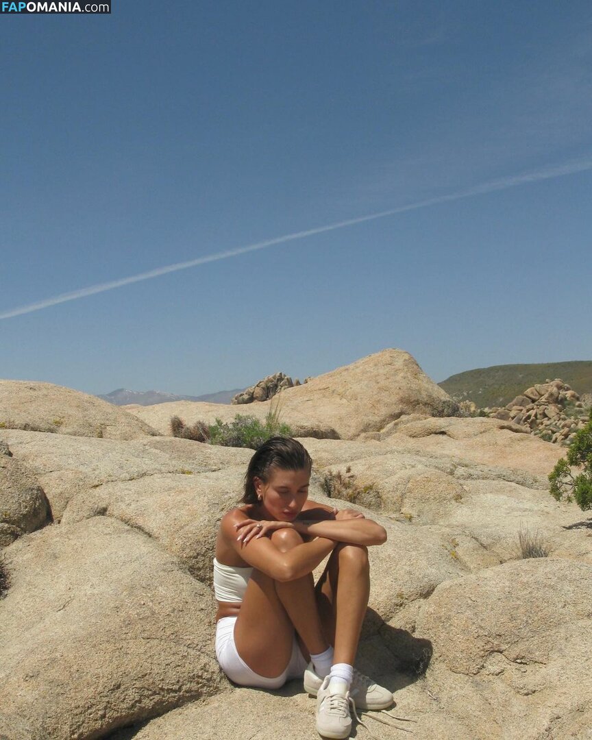 Hailey Baldwin Bieber / haileybieber Desnudo OnlyFans  Foto filtrada #10