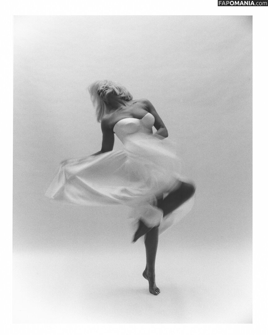 Hannah Waddingham / hannah_waddingham Desnudo OnlyFans  Foto filtrada #3