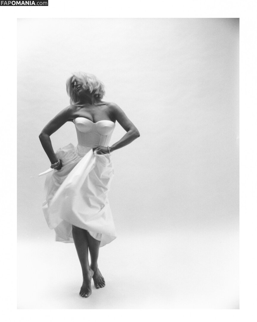Hannah Waddingham / hannah_waddingham Desnudo OnlyFans  Foto filtrada #6