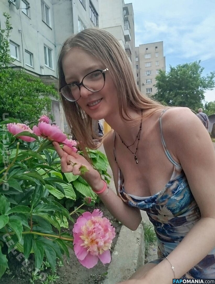 elen.meln / helen_meln777 / melena17_ElenMeln Desnudo OnlyFans  Foto filtrada #6