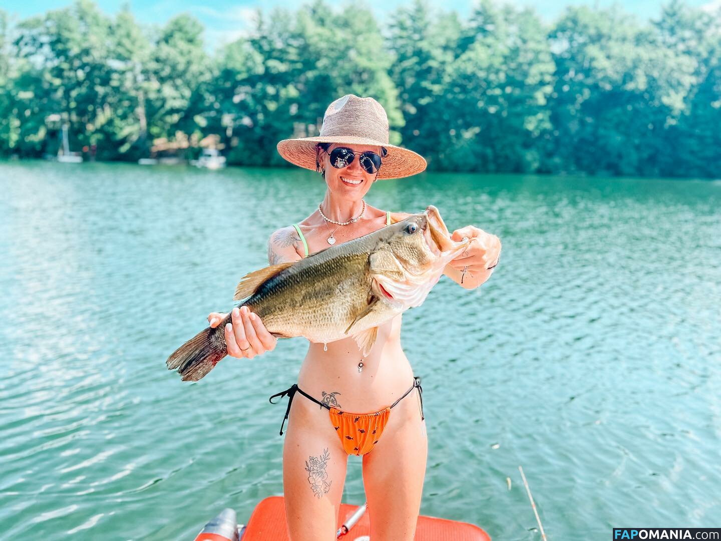 Hottest Fishing / Hunting girls / hotfishingbabes Desnudo OnlyFans  Foto filtrada #17