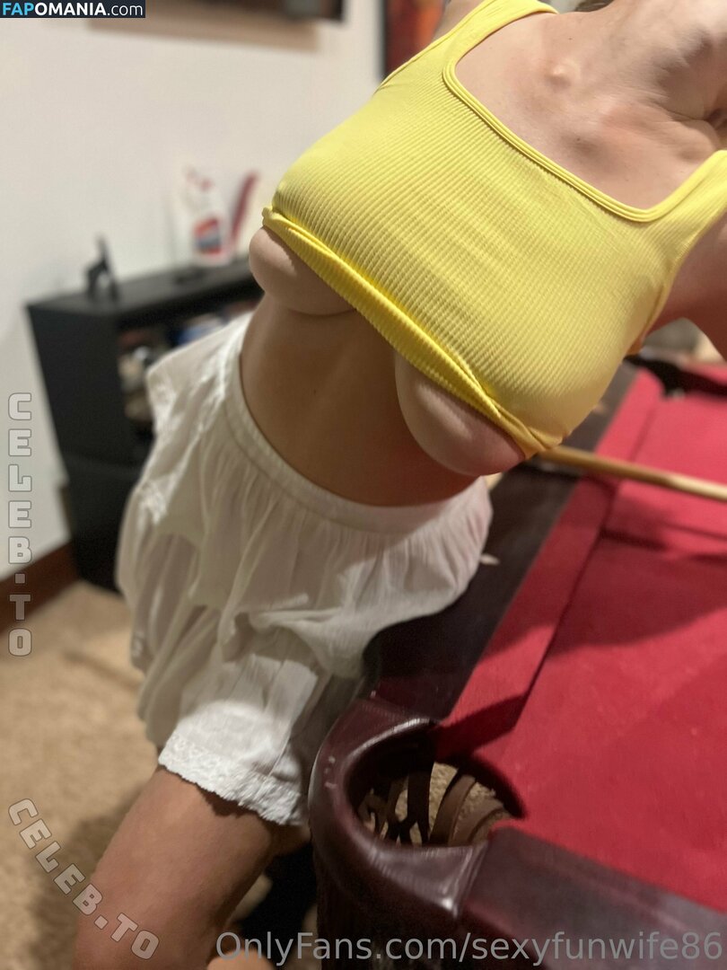 HotYogaWife / blondewife83 / https: Desnudo OnlyFans  Foto filtrada #1