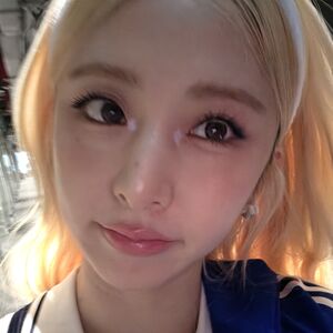 Huh Yunjin 허윤진