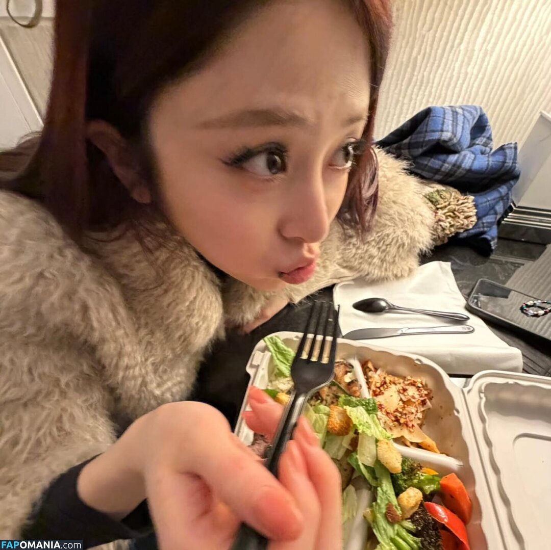 Huh Yunjin 허윤진 / LESSERAFIM / yunjin_lesserafims Desnudo OnlyFans  Foto filtrada #49