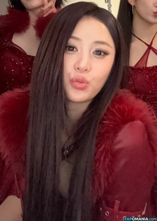 Huh Yunjin 허윤진 / LESSERAFIM / yunjin_lesserafims Desnudo OnlyFans  Foto filtrada #52