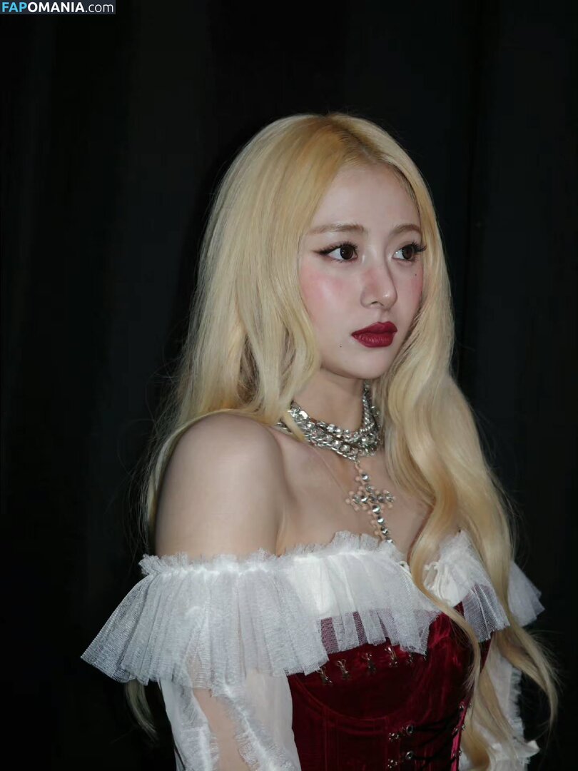 Huh Yunjin 허윤진 / LESSERAFIM / jenaissante Desnudo OnlyFans  Foto filtrada #54