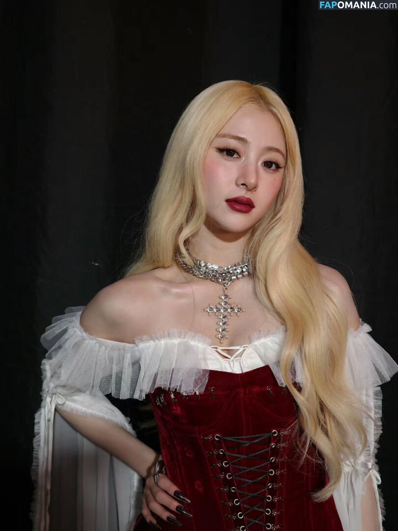 Huh Yunjin 허윤진 / LESSERAFIM / jenaissante Desnudo OnlyFans  Foto filtrada #58