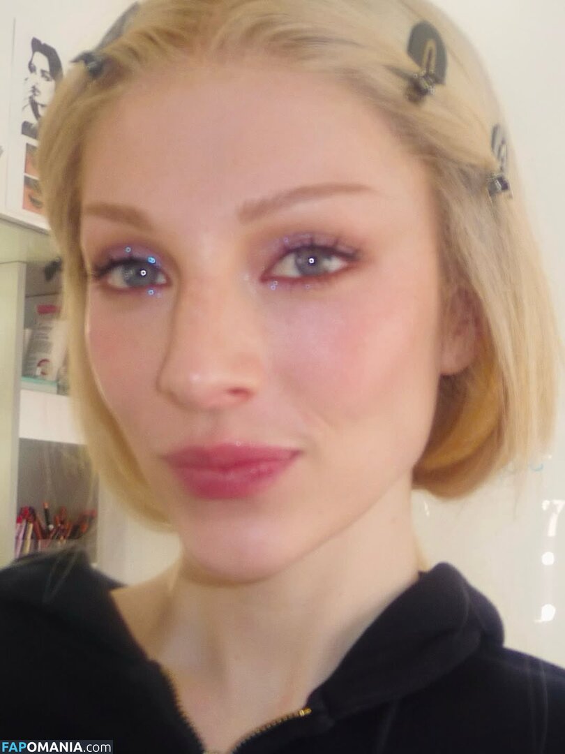 Hunter Schafer / hunterschafer Desnudo OnlyFans  Foto filtrada #5