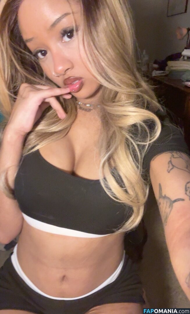 https: / ickysisterr / revoltingsister Desnudo OnlyFans  Foto filtrada #10