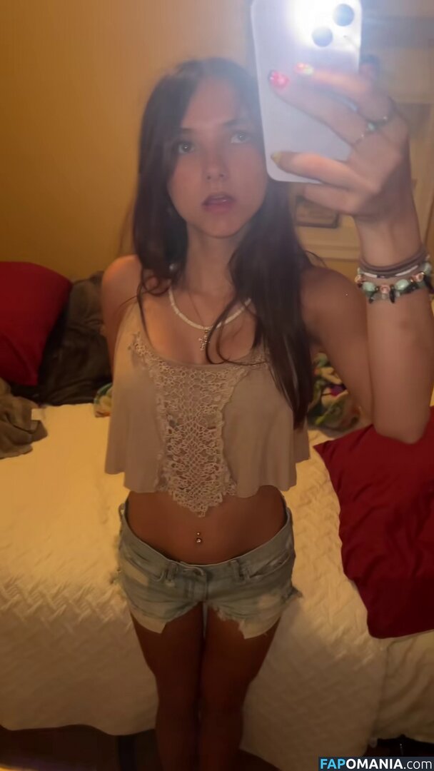 ilovebutterflieslolz123 Desnudo OnlyFans  Foto filtrada #3