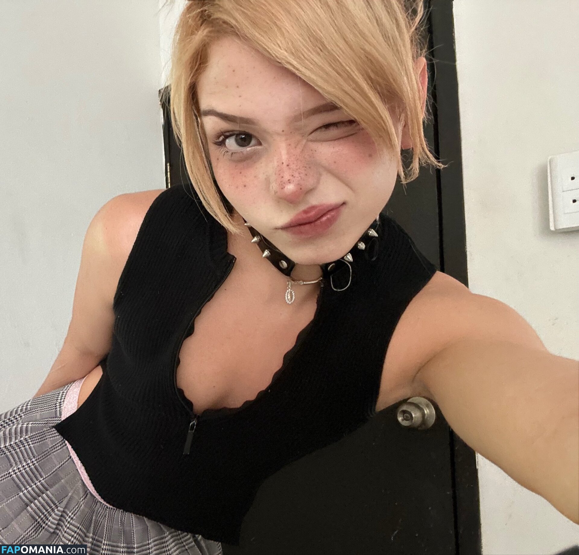 https: / imdinofer Desnudo OnlyFans  Foto filtrada #1