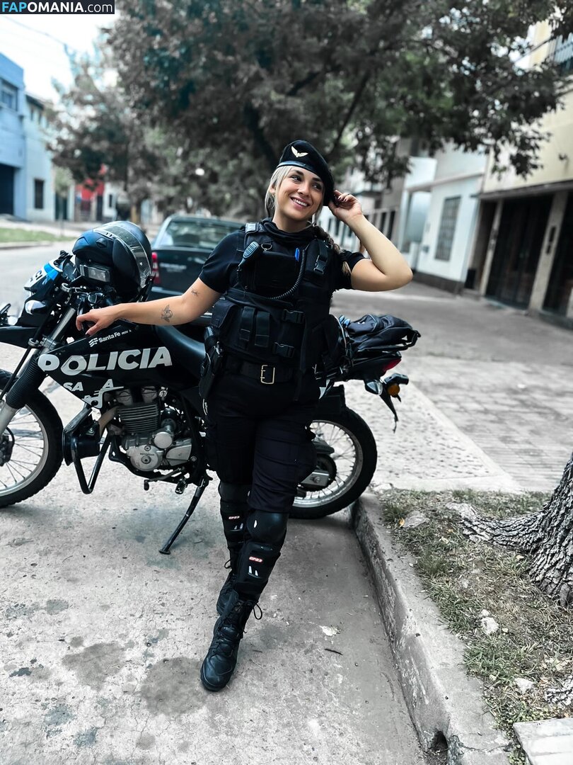 In And Out Uniform Desnudo OnlyFans  Foto filtrada #25