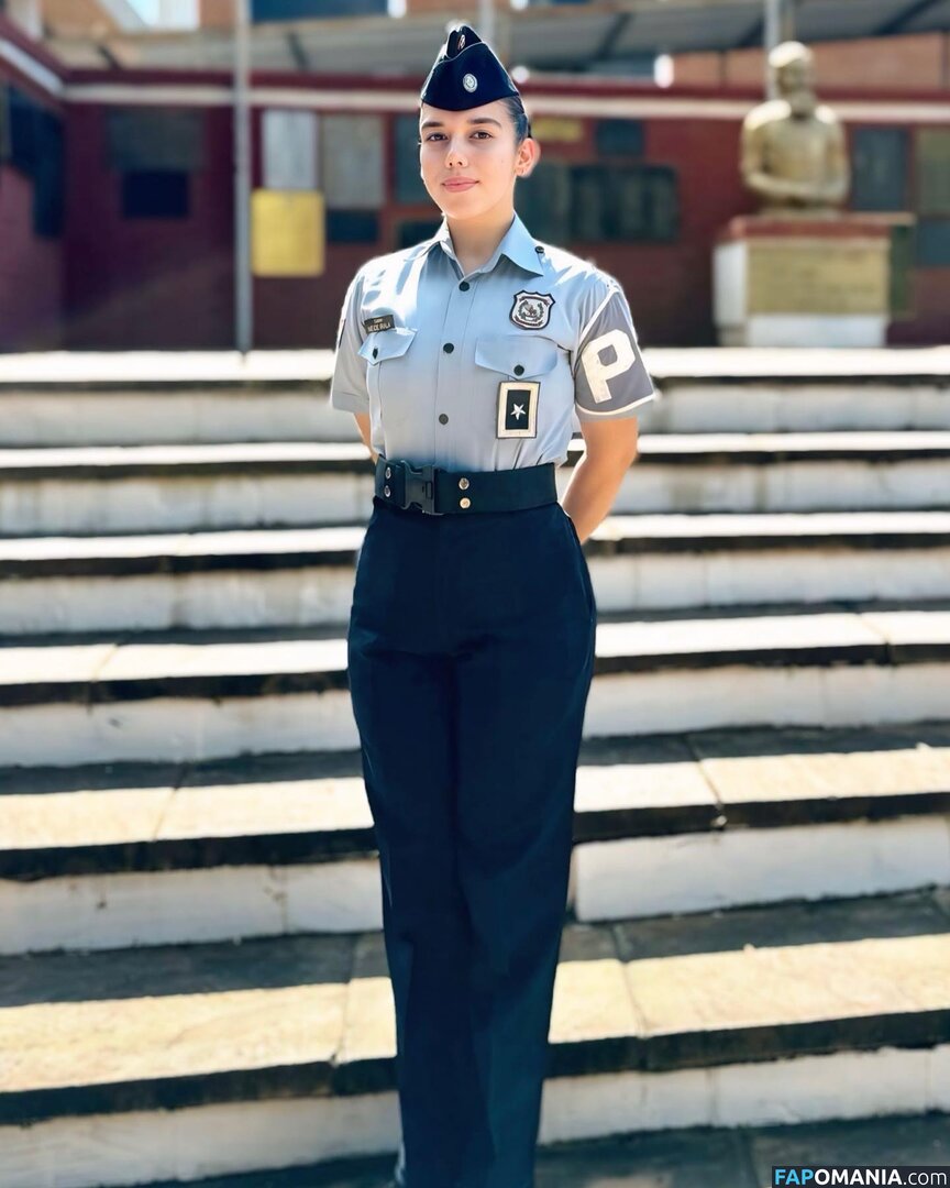 In And Out Uniform Desnudo OnlyFans  Foto filtrada #45