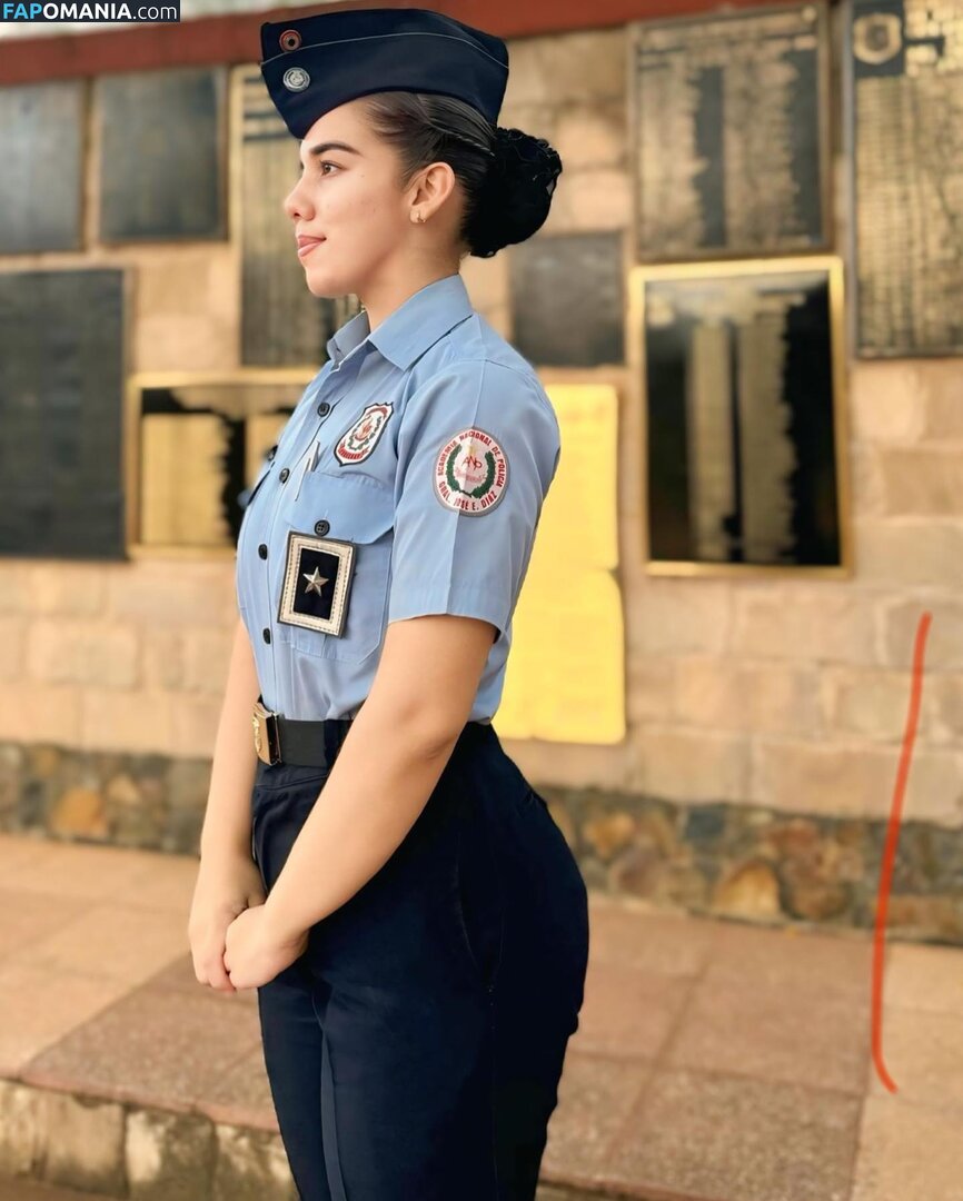 In And Out Uniform Desnudo OnlyFans  Foto filtrada #46