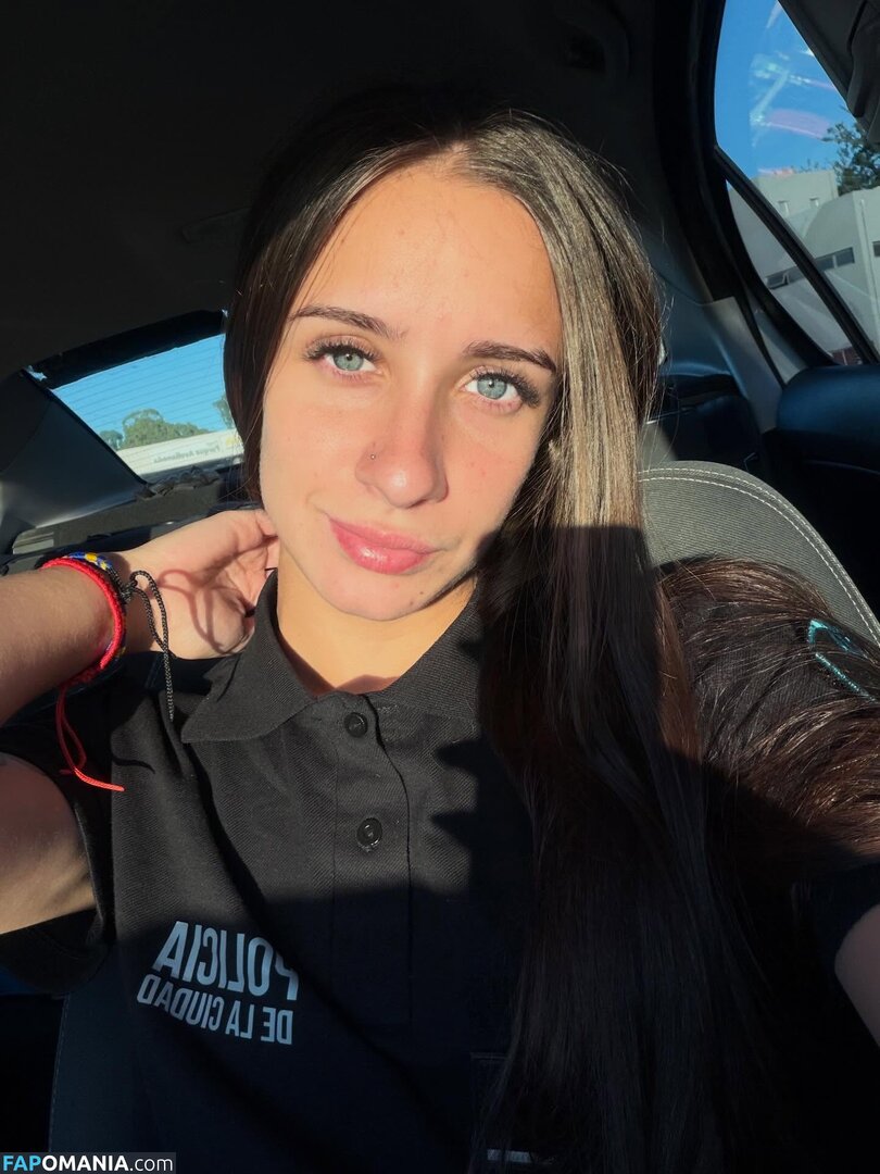 In And Out Uniform Desnudo OnlyFans  Foto filtrada #59
