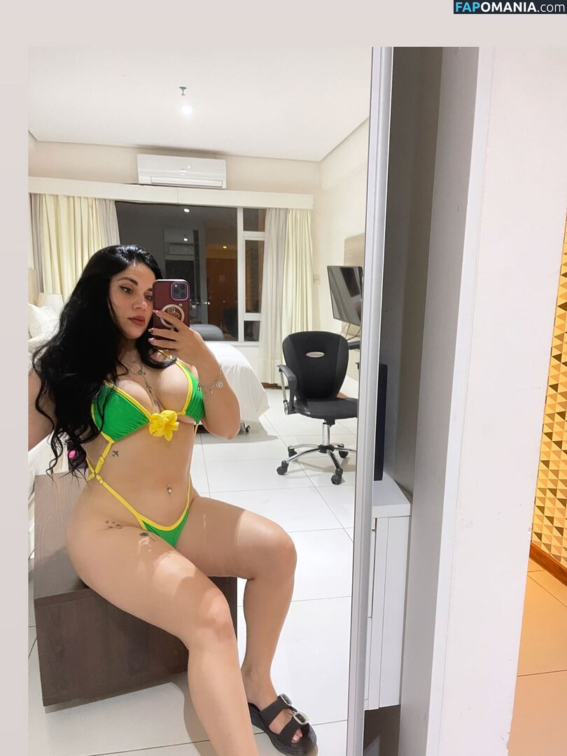 In And Out Uniform Desnudo OnlyFans  Foto filtrada #92