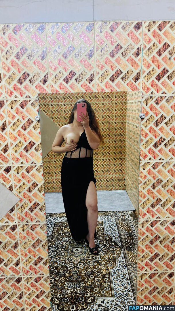 Indian Naughty Stuff / https: / justnaughtystuf / urvashi_apsaraa Desnudo OnlyFans  Foto filtrada #2